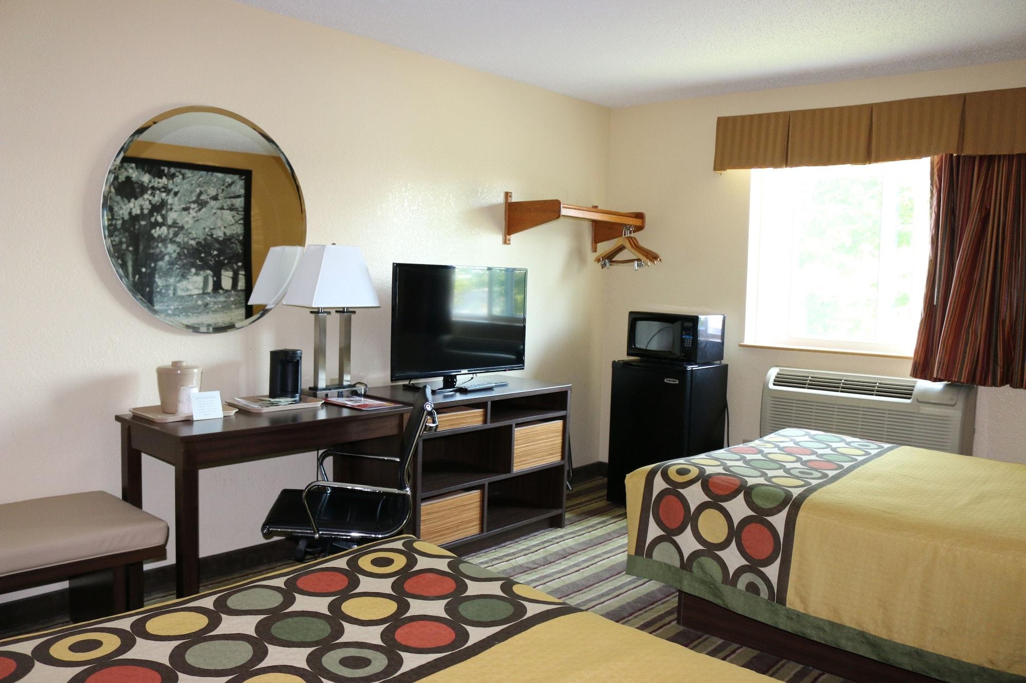 Super 8 By Wyndham Latham - Albany Airport Hotel Ngoại thất bức ảnh