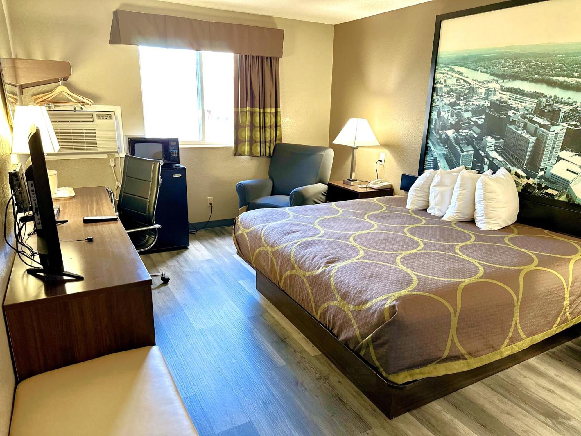 Super 8 By Wyndham Latham - Albany Airport Hotel Ngoại thất bức ảnh